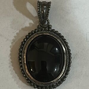 Vintage Black Onyx Oval Pendant‎ Sterling Silver Beaded Edge